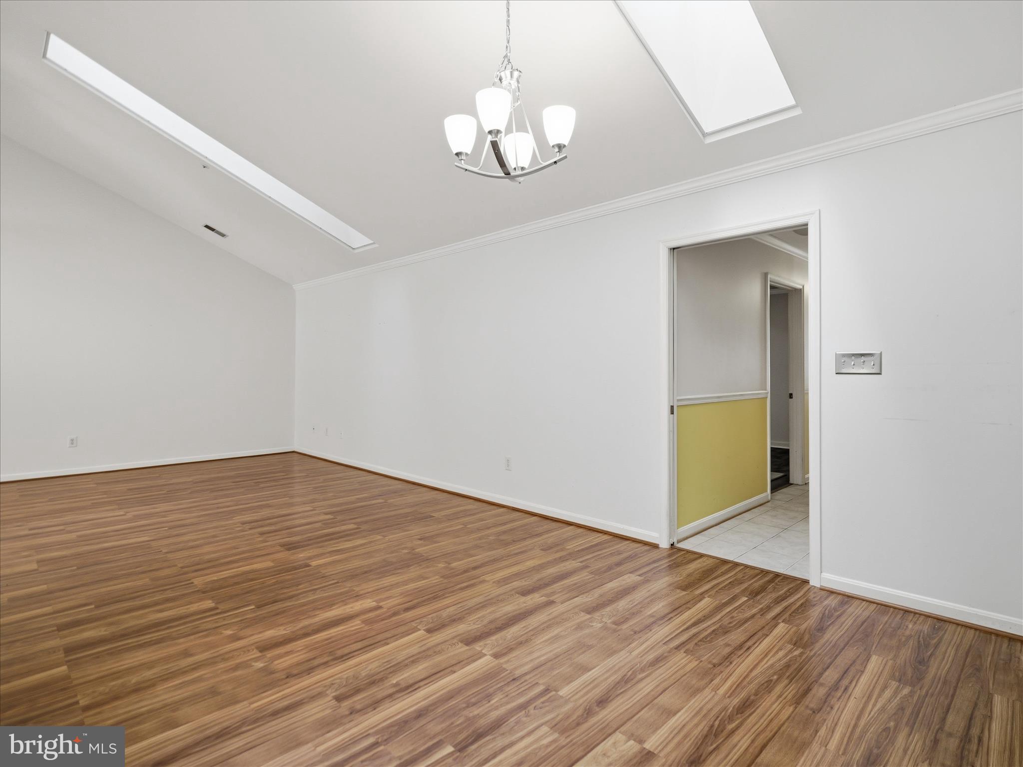 ENGLEBROOK PARK - Residential