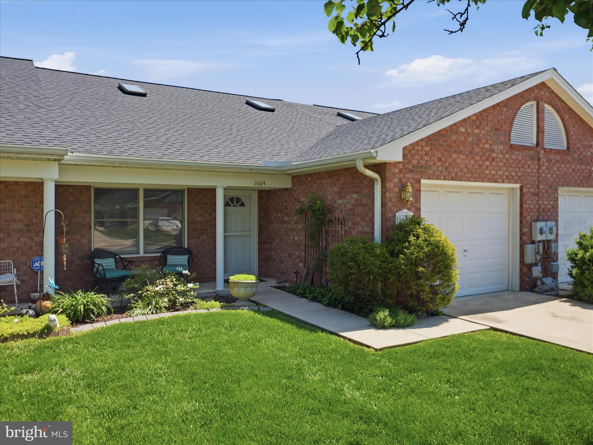 ENGLEBROOK PARK - Residential