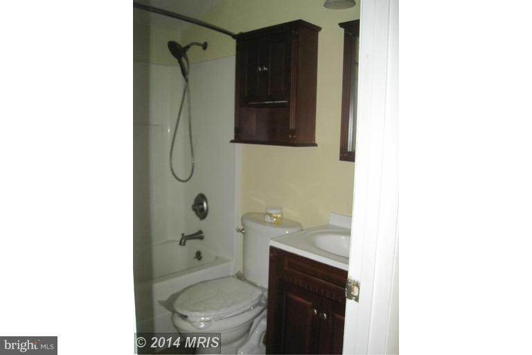 DALE CITY - Residential Lease