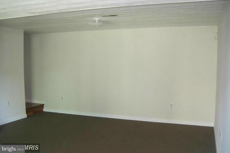 DALE CITY - Residential Lease