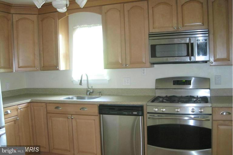 DALE CITY - Residential Lease