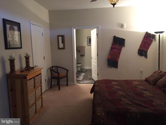 POTOMAC POINTE CONDOMINI - Residential Lease