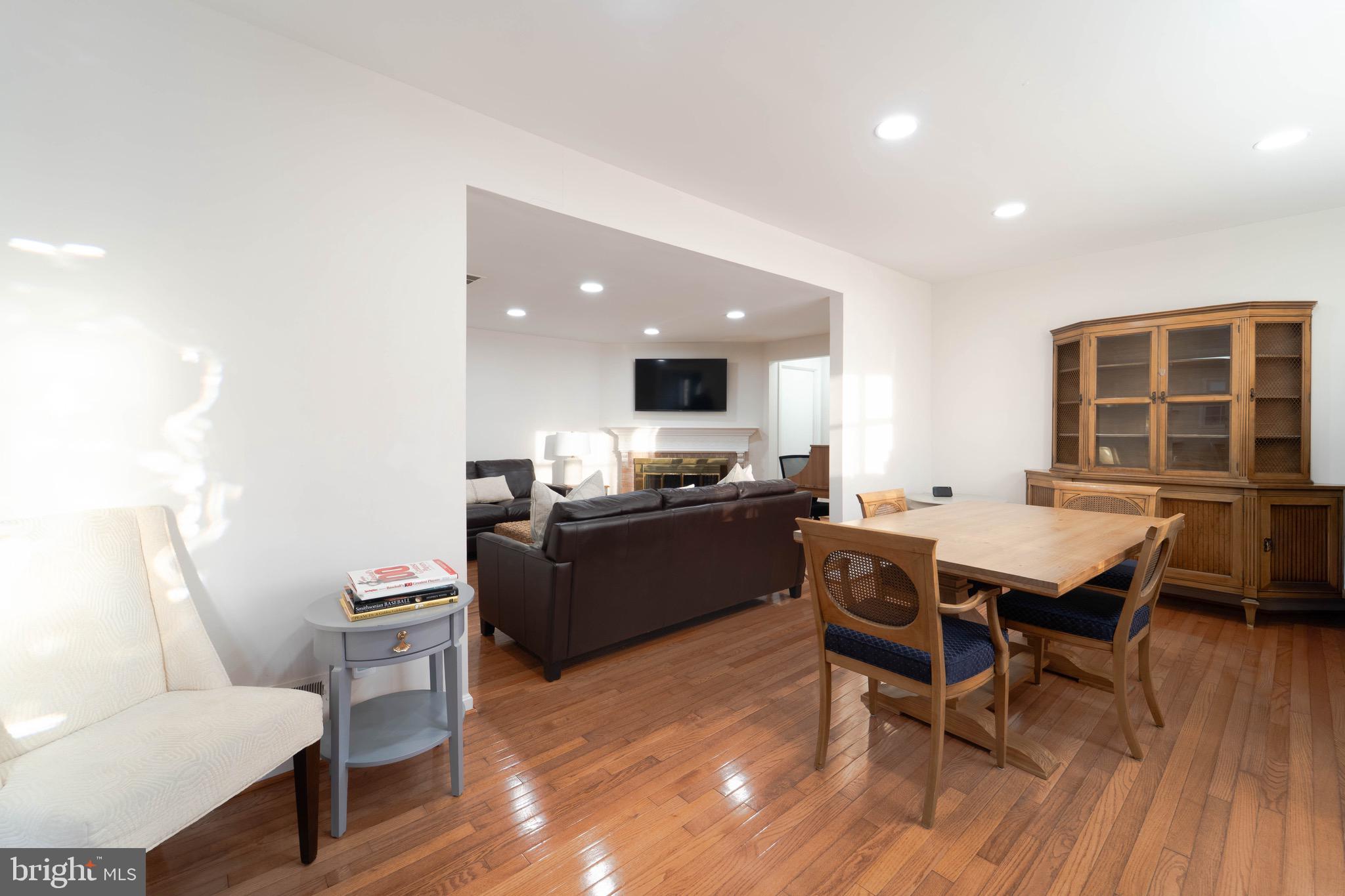 KING PARK WEST - Residential Lease