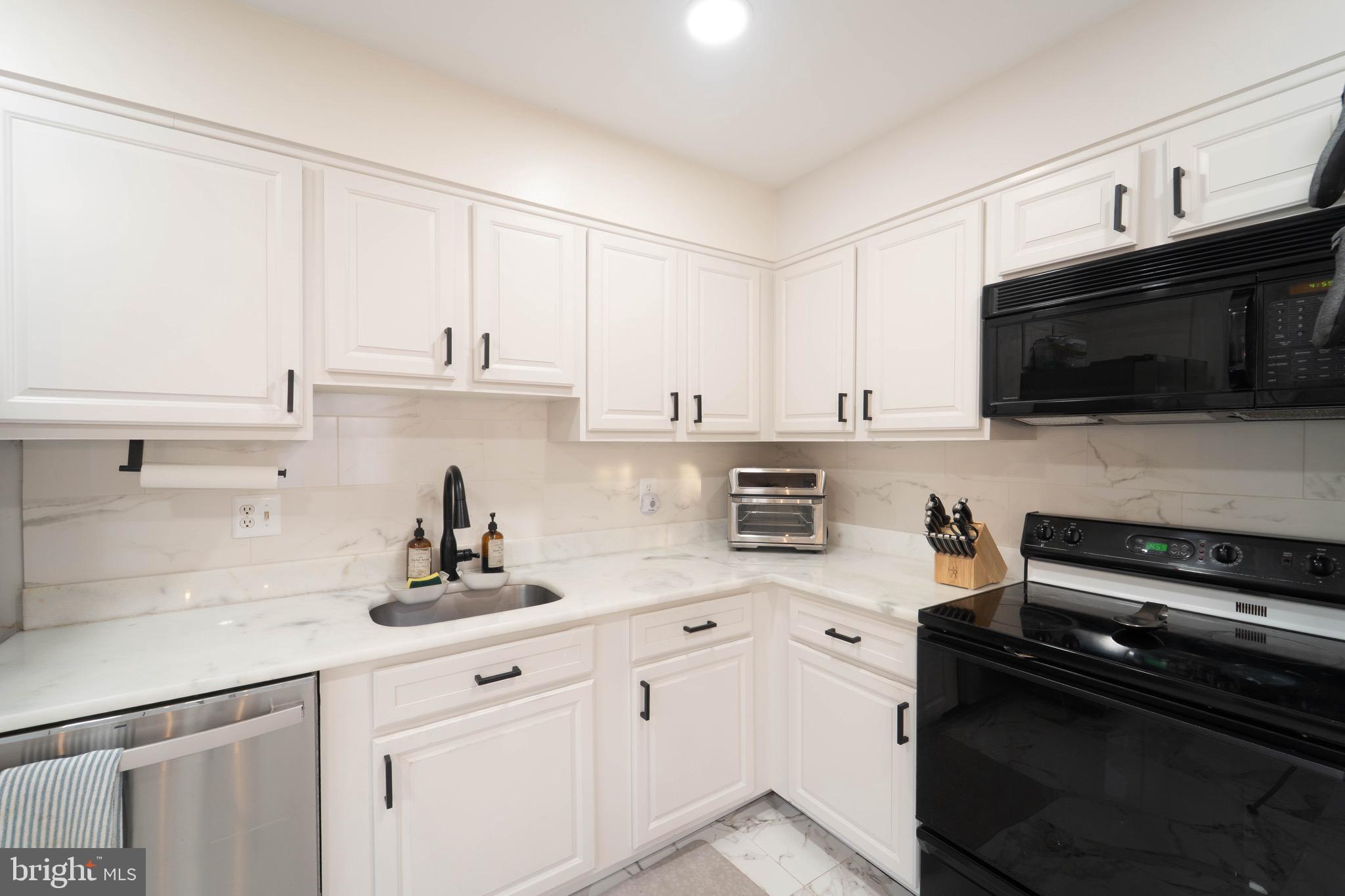 KING PARK WEST - Residential Lease