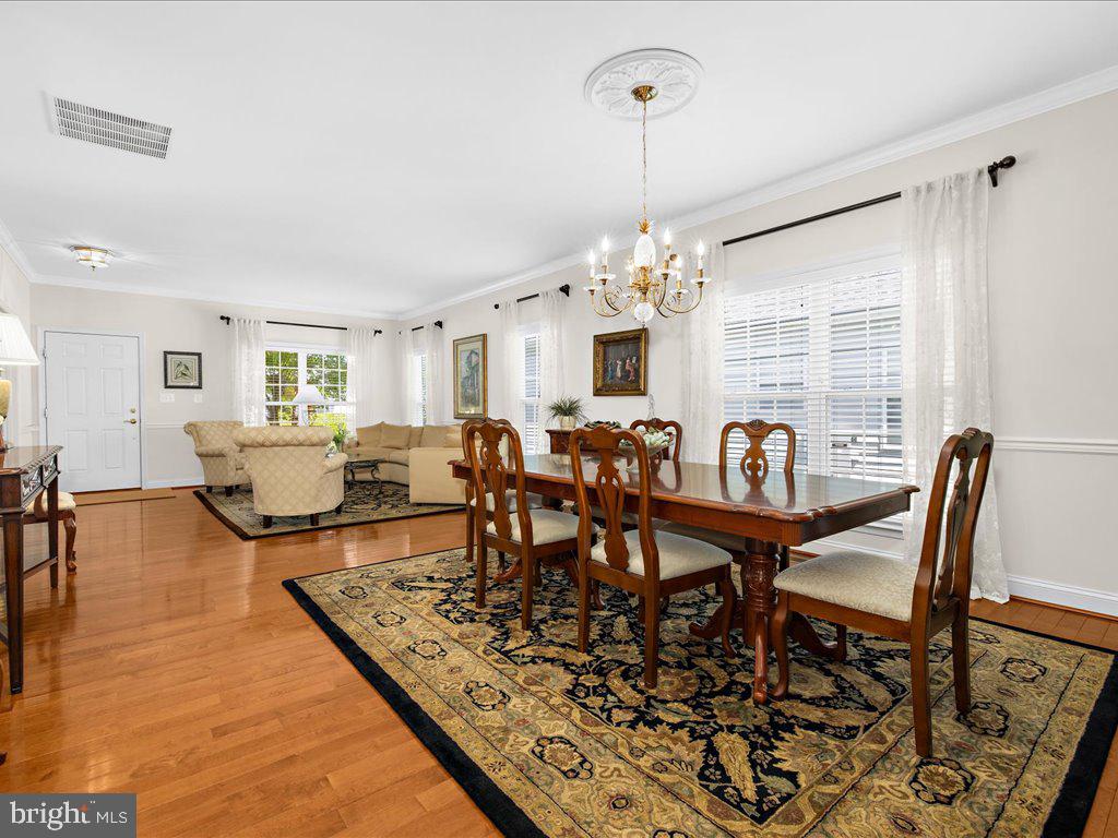 SYMPHONY VILLAGE AT CENTREVILLE - Residential