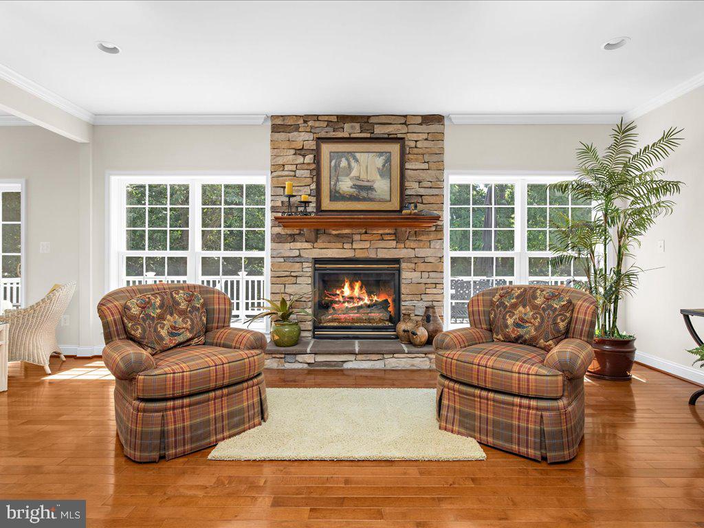 SYMPHONY VILLAGE AT CENTREVILLE - Residential