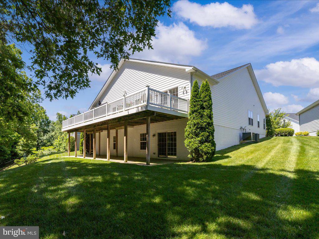 SYMPHONY VILLAGE AT CENTREVILLE - Residential