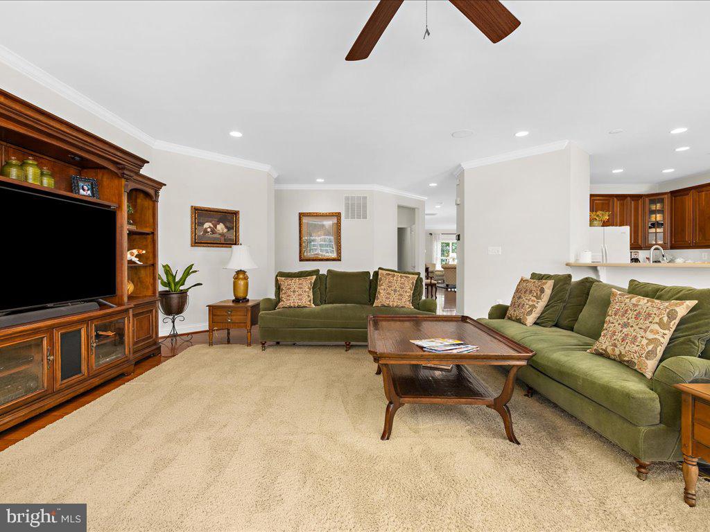 SYMPHONY VILLAGE AT CENTREVILLE - Residential