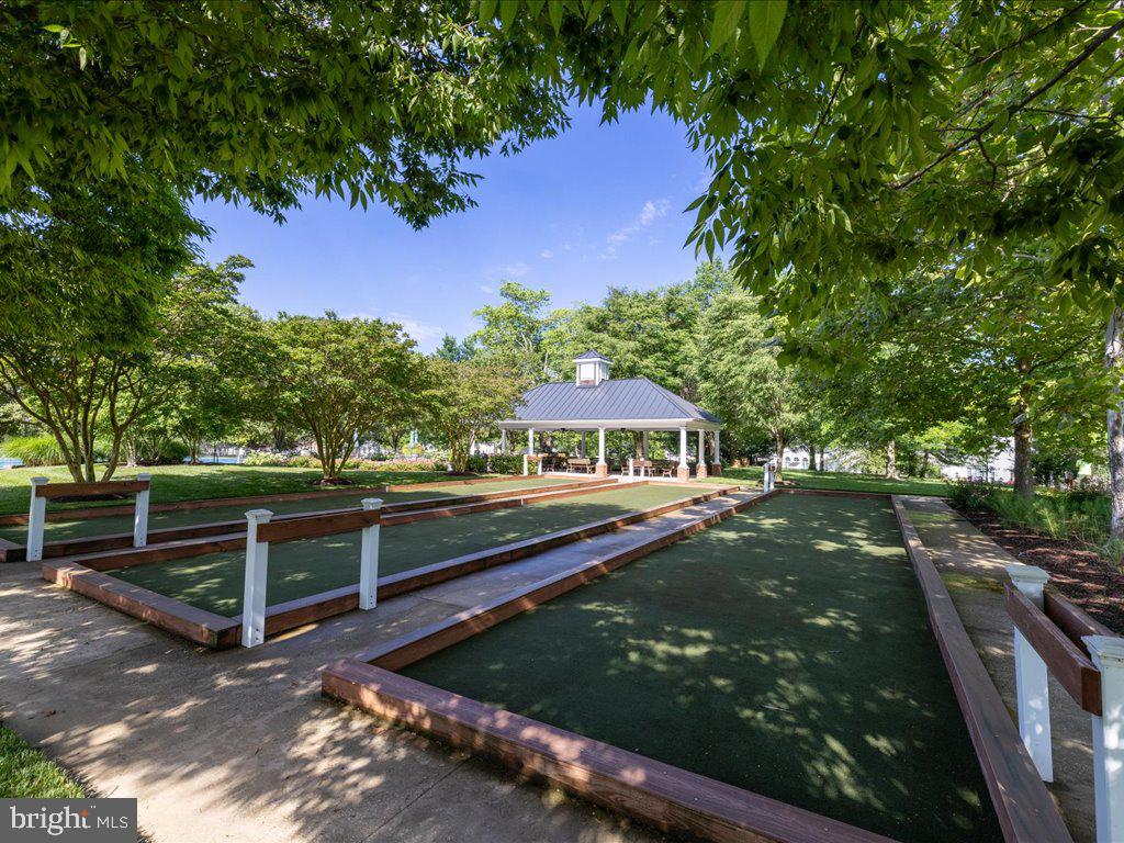 SYMPHONY VILLAGE AT CENTREVILLE - Residential