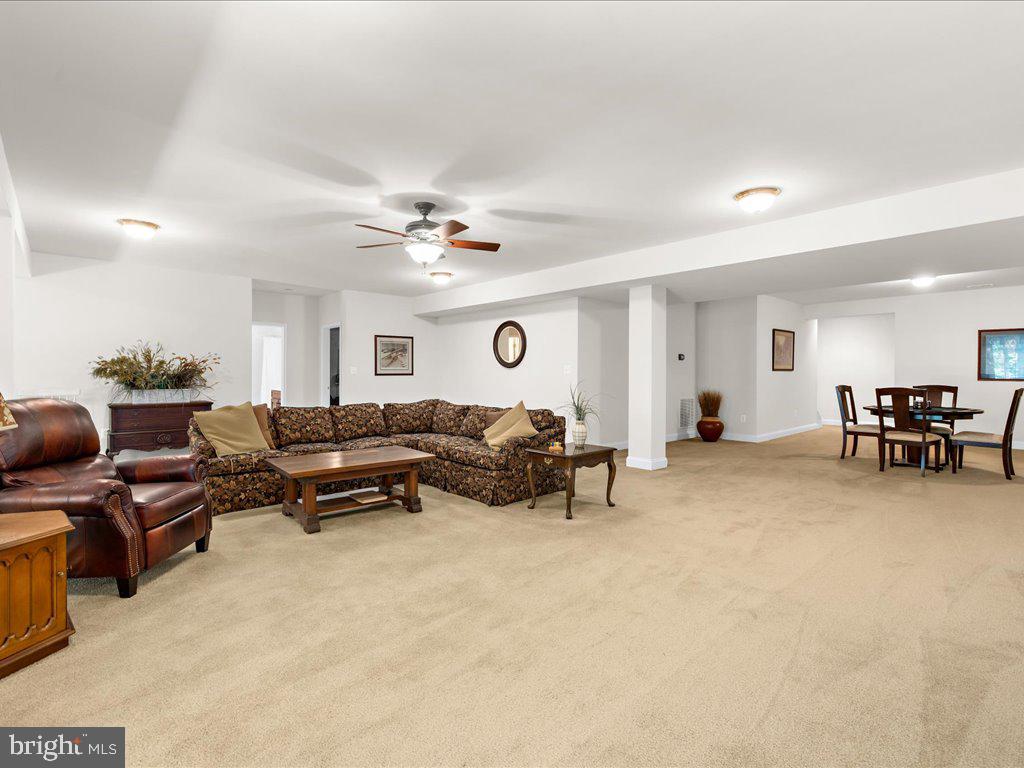 SYMPHONY VILLAGE AT CENTREVILLE - Residential