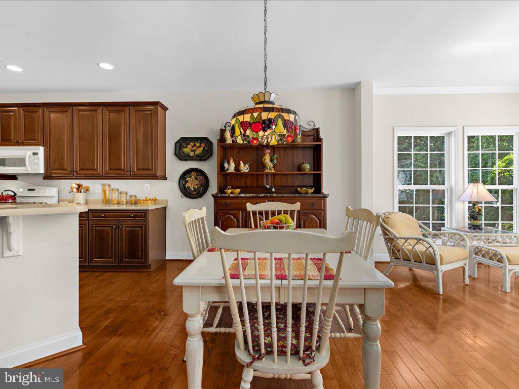 SYMPHONY VILLAGE AT CENTREVILLE - Residential