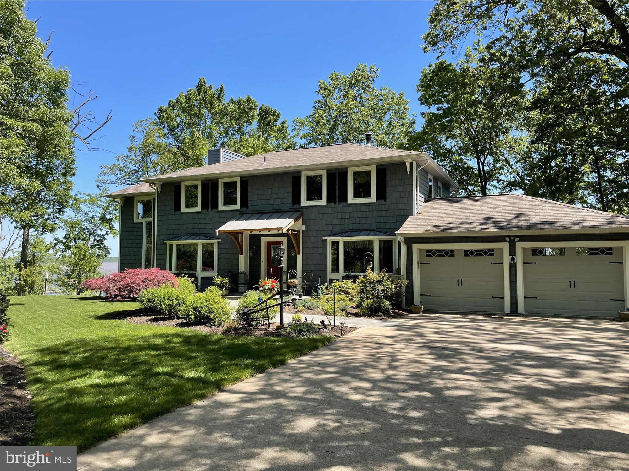 HALLOWING POINT RIVER ESTATES - Residential Lease