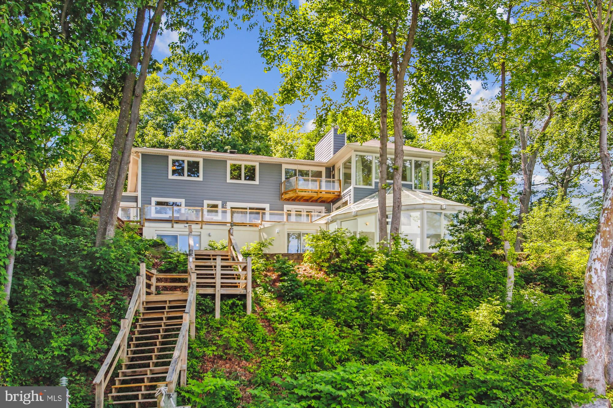 HALLOWING POINT RIVER ESTATES - Residential Lease