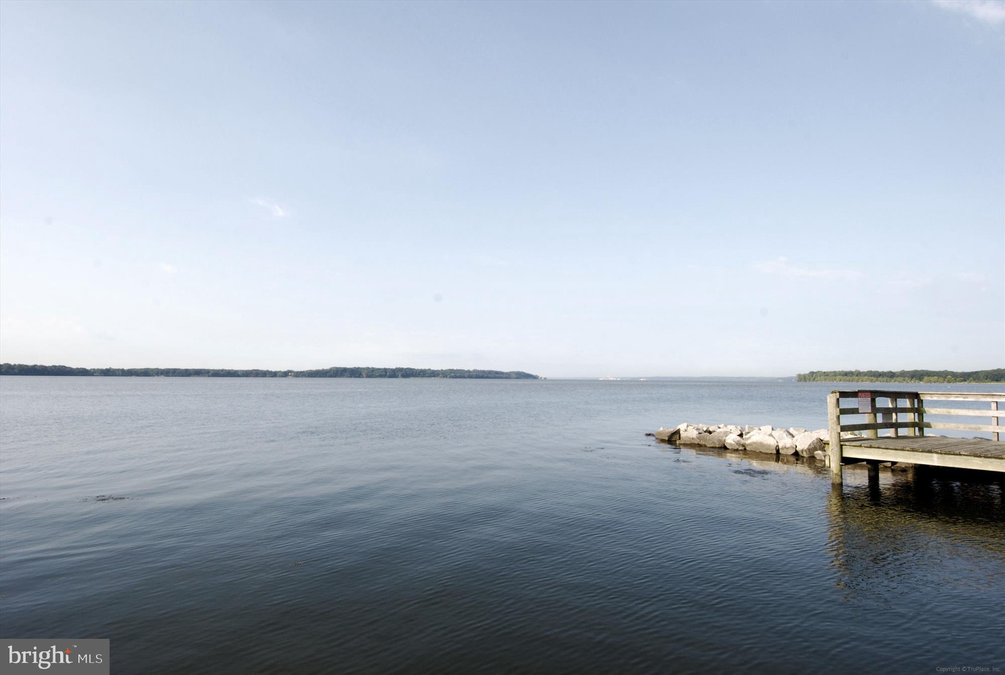 HALLOWING POINT RIVER ESTATES - Residential Lease