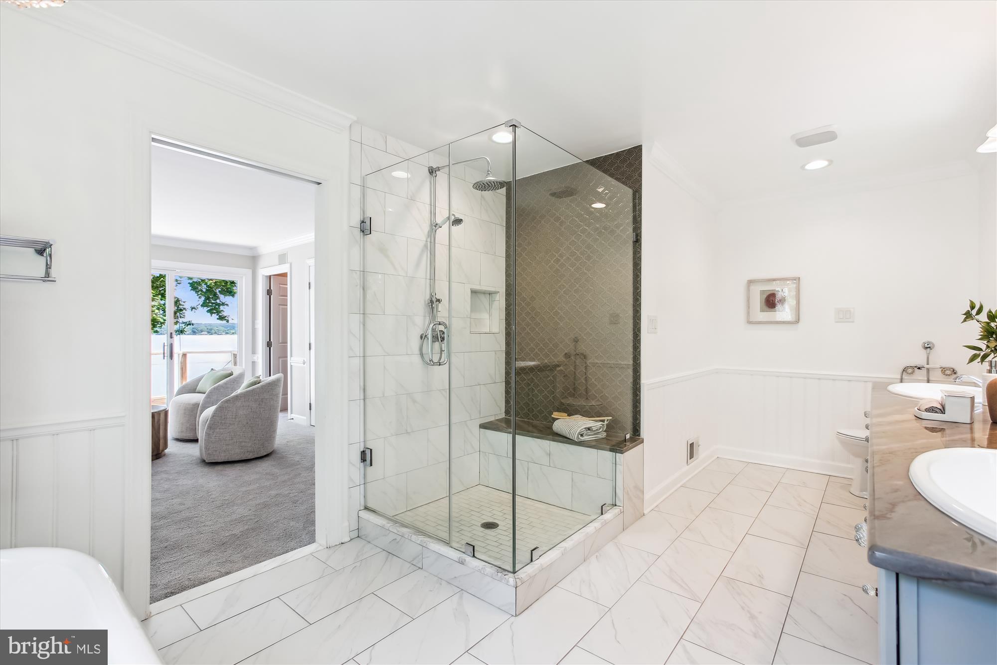 HALLOWING POINT RIVER ESTATES - Residential Lease