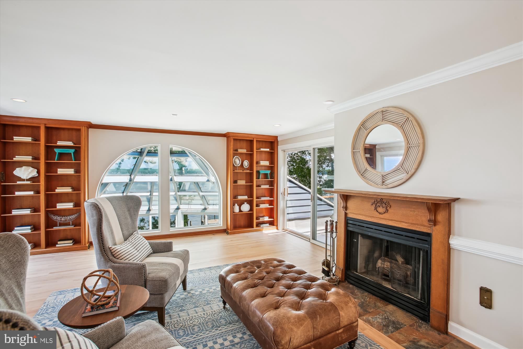 HALLOWING POINT RIVER ESTATES - Residential Lease