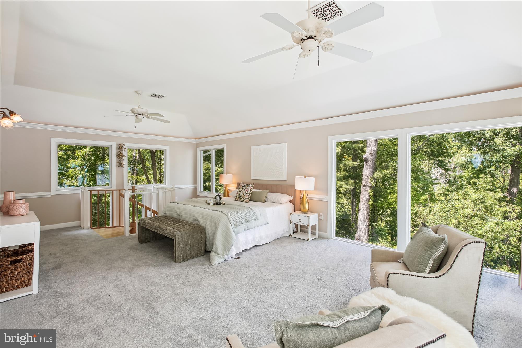 HALLOWING POINT RIVER ESTATES - Residential Lease