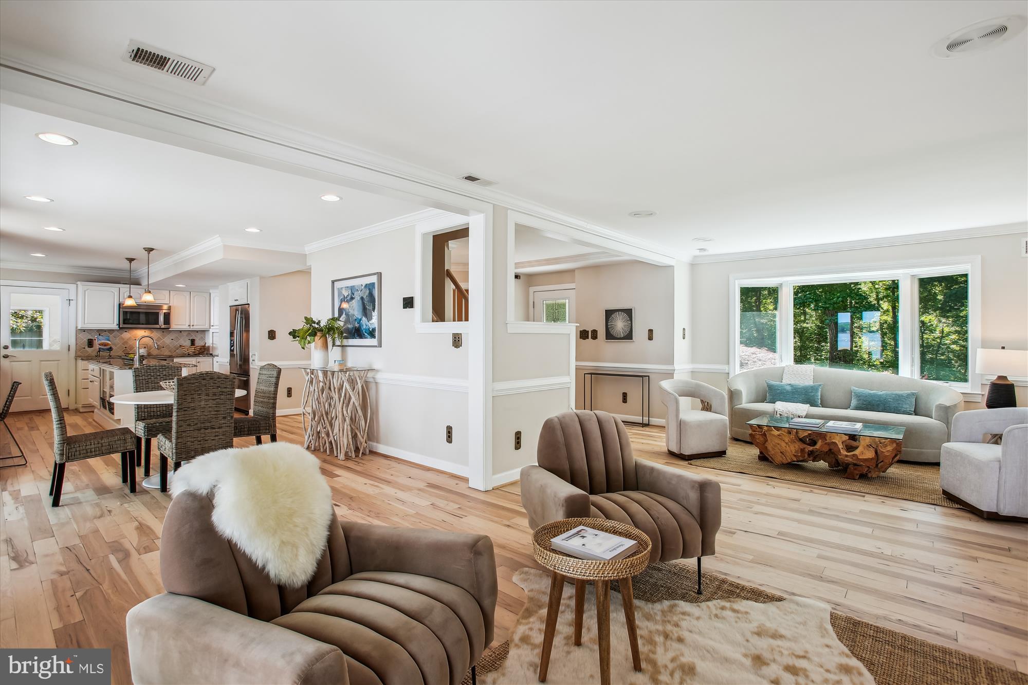 HALLOWING POINT RIVER ESTATES - Residential Lease