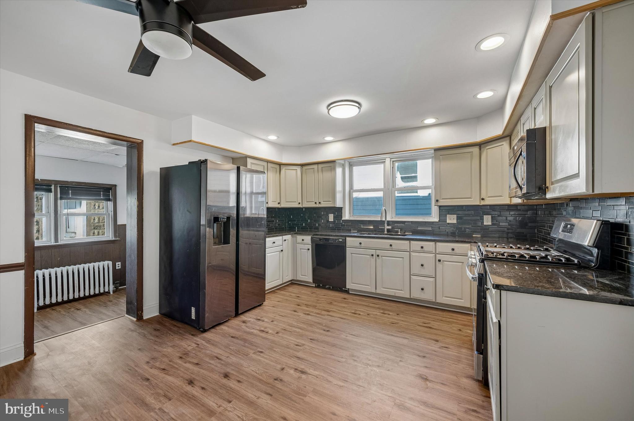 CONSHOHOCKEN - Residential