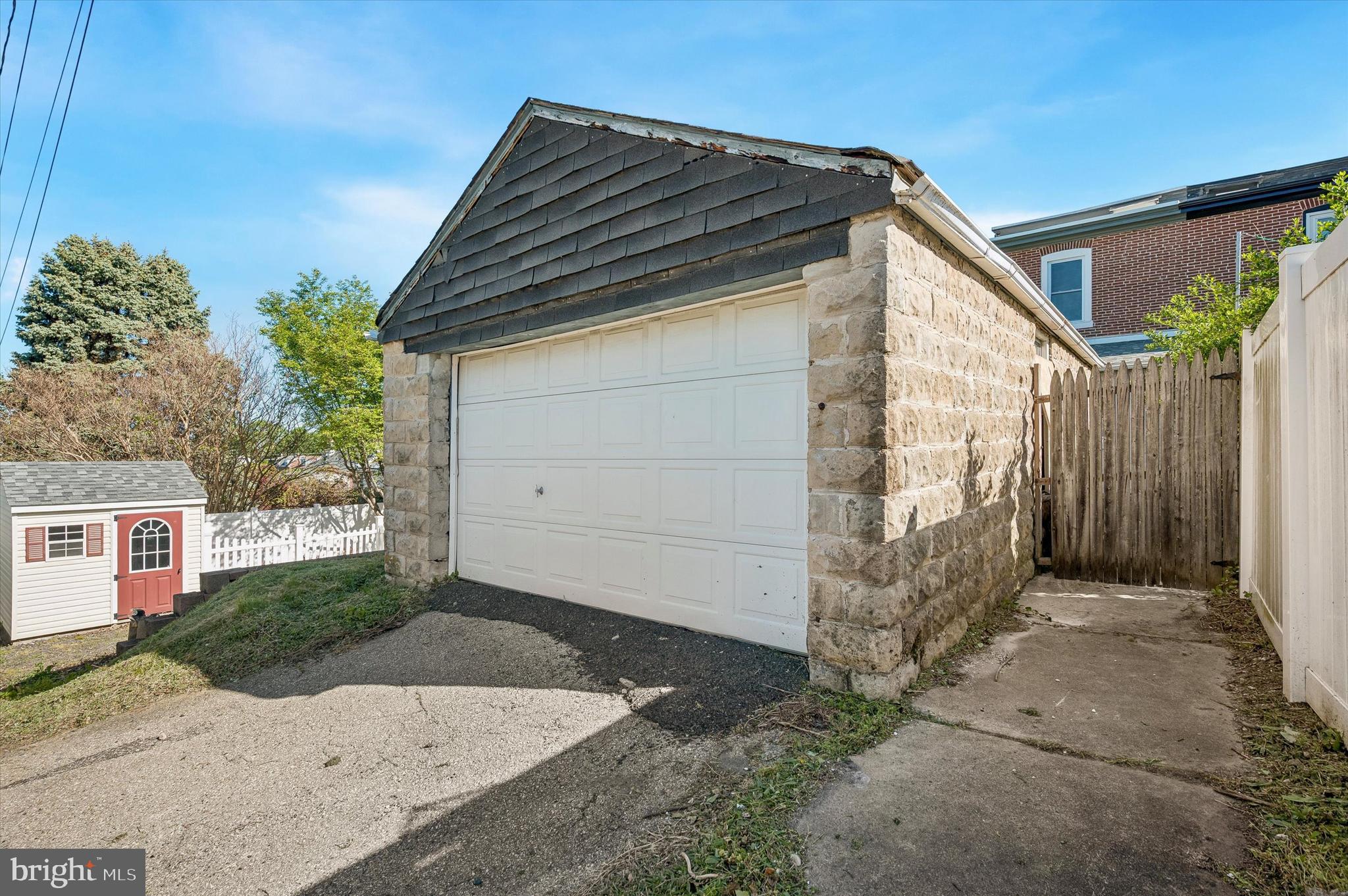 CONSHOHOCKEN - Residential