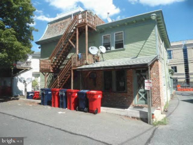 30 FAYETTE STREET 32