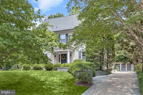 Homes For Sale - 6805 Meadow Lane Ln<br/> Montgomery County, CHEVY CHASE, MD 20815