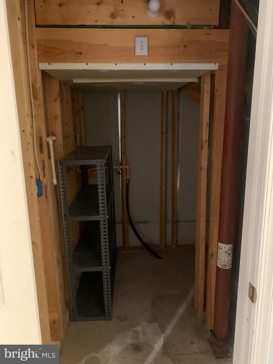 LAUREL RIDGE - Residential Lease