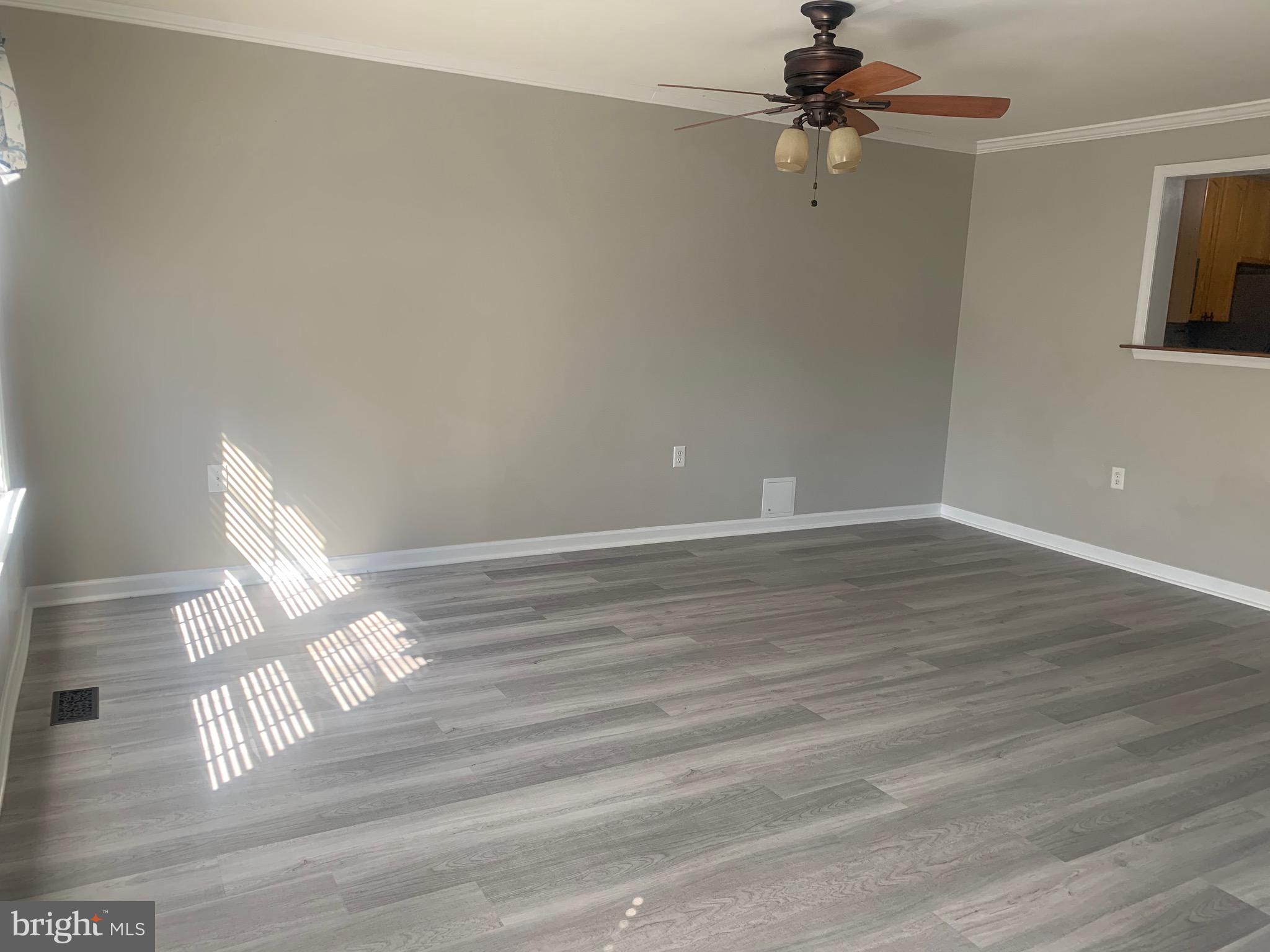 LAUREL RIDGE - Residential Lease