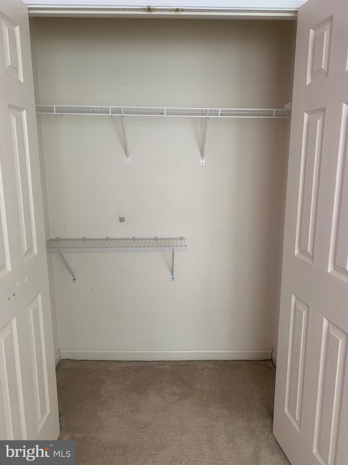 LAUREL RIDGE - Residential Lease