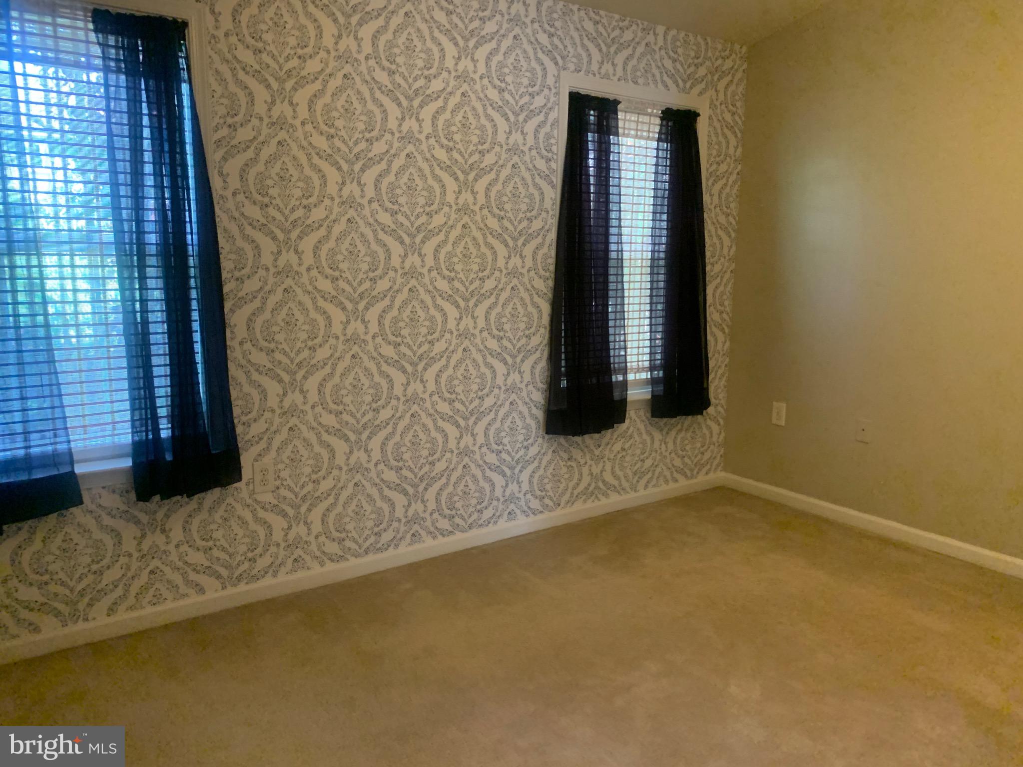 LAUREL RIDGE - Residential Lease