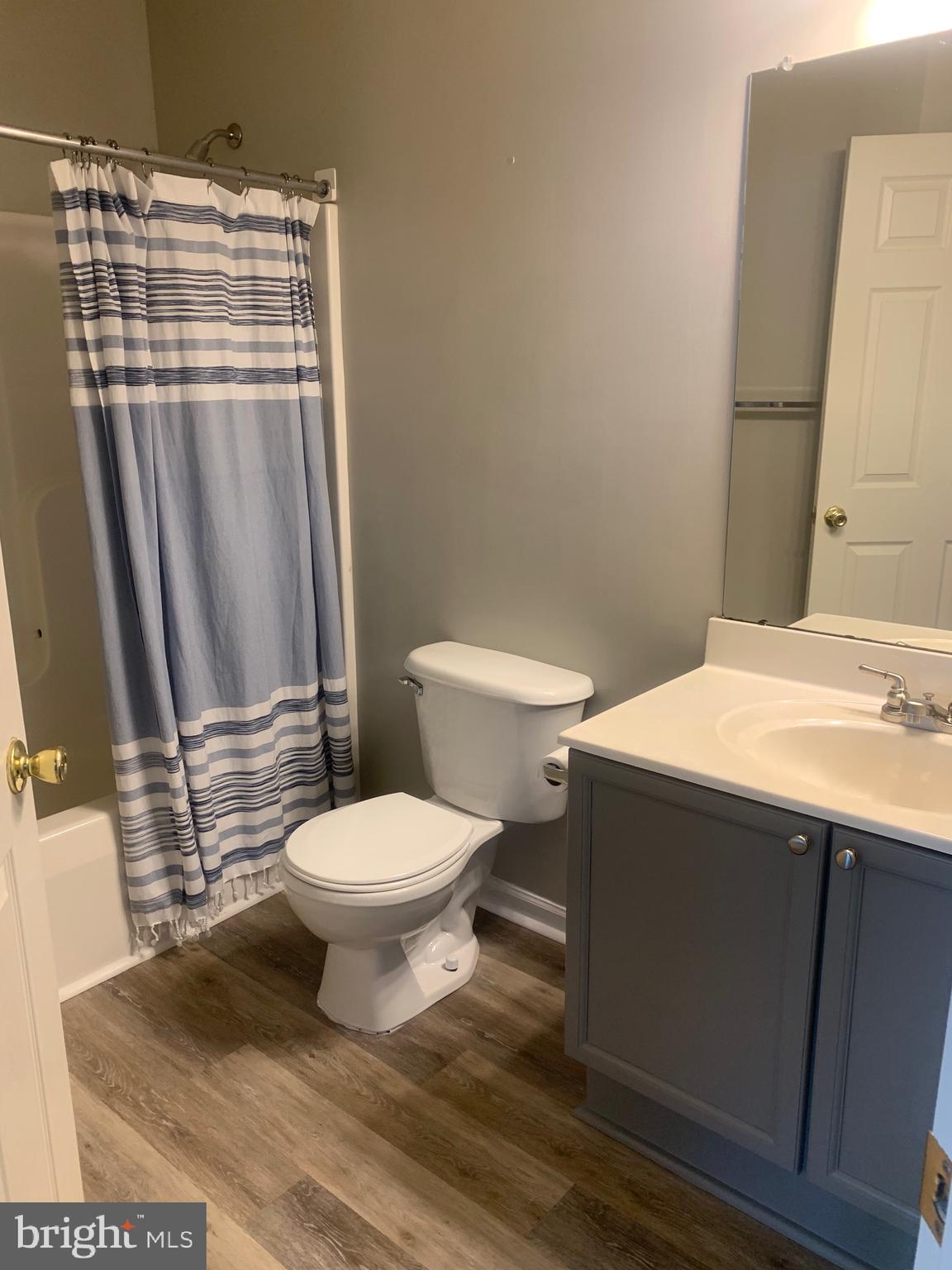 LAUREL RIDGE - Residential Lease