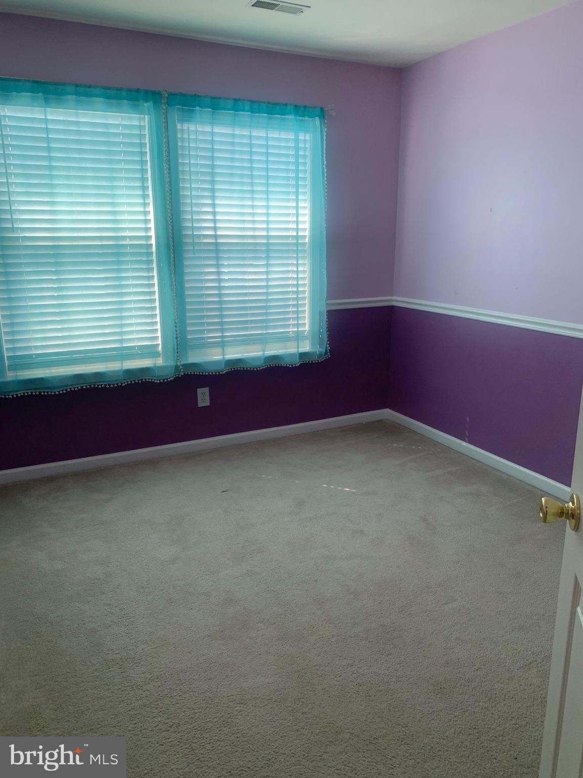 LAUREL RIDGE - Residential Lease