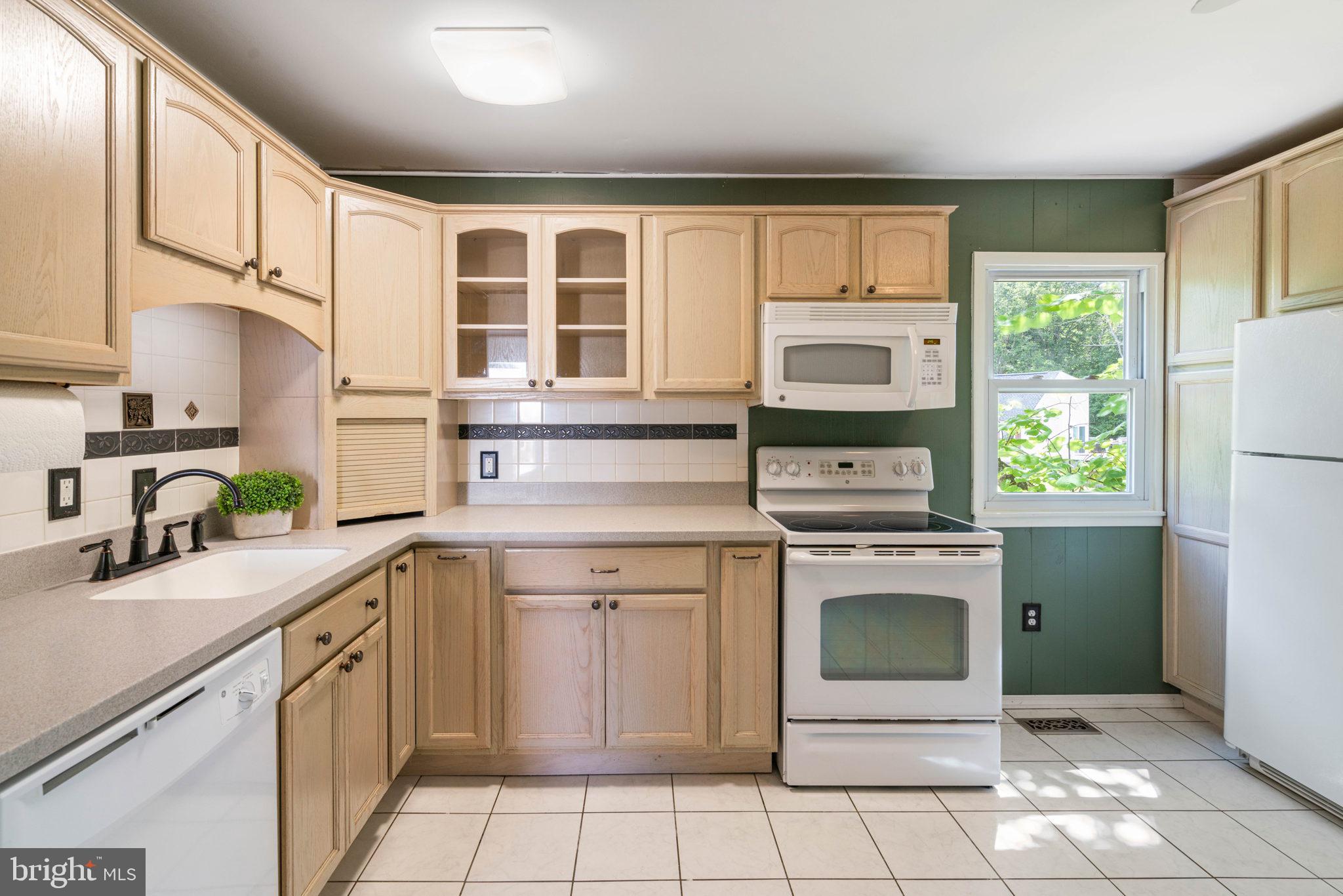 DALE CITY - Residential