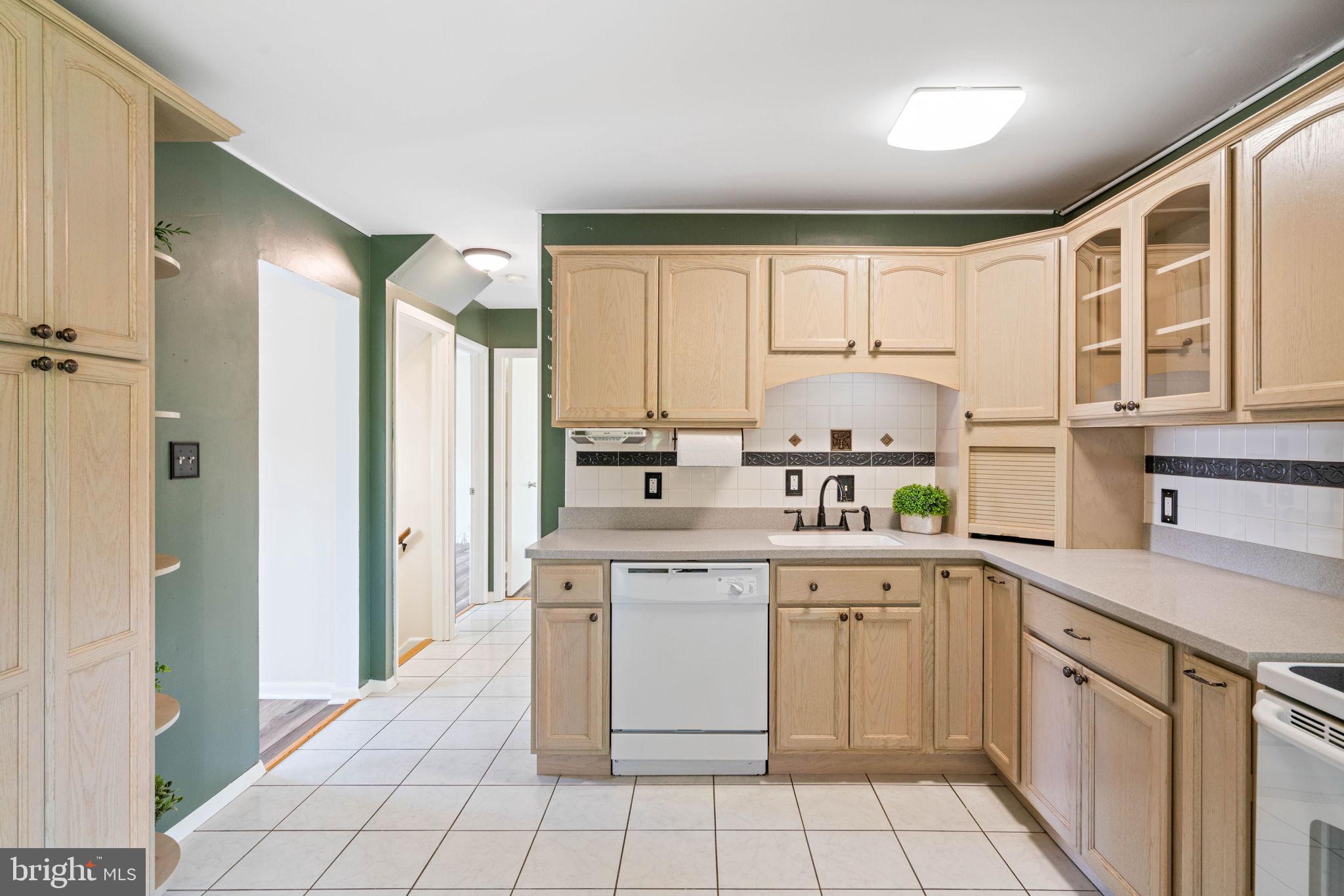 DALE CITY - Residential