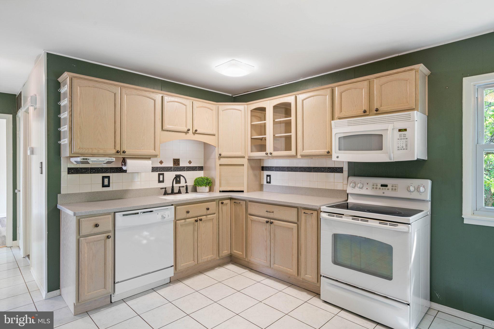 DALE CITY - Residential