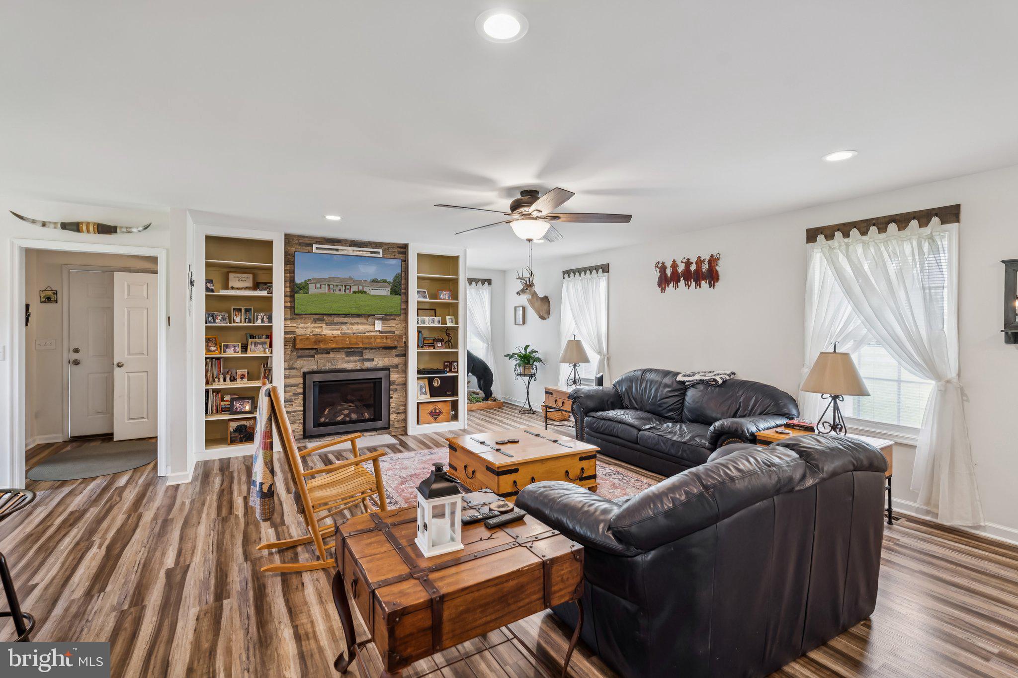 7488 TERRI LANE