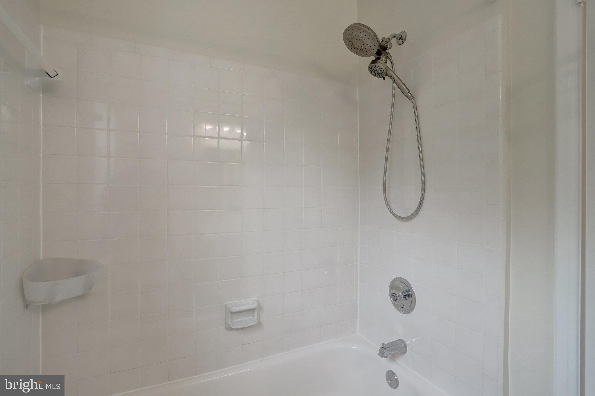 FAIRLINGTON VILLAGES - Residential Lease