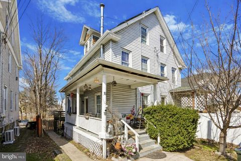 Townhouse For Sale - 10 Cherry Street<br/> WILLOW GROVE, PA 19090