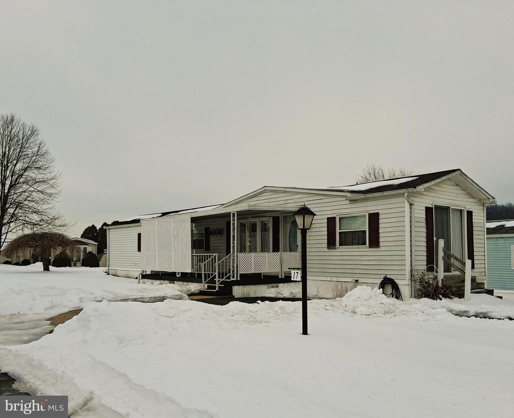 Photo of 17 Stony Run Village, DENVER, PA 17517 (MLS # PALA2083054)