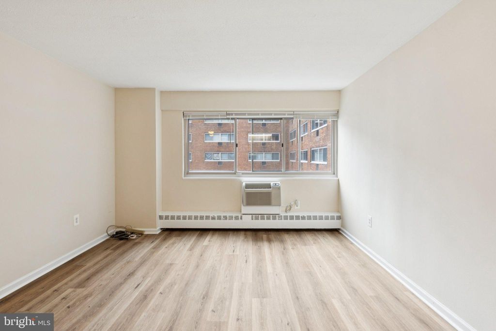 Photo of 2101 Chestnut Street #1521, PHILADELPHIA, PA 19103 (MLS # PAPH2527384)