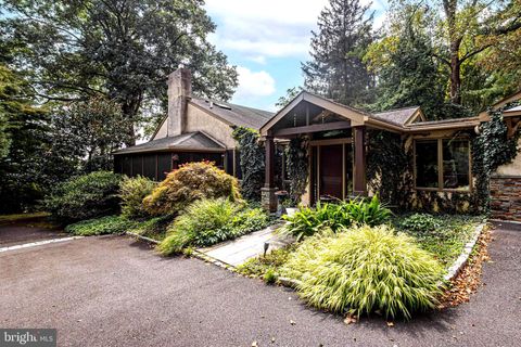 160 CAMP HILL ROAD FORT WASHINGTON PA 19034