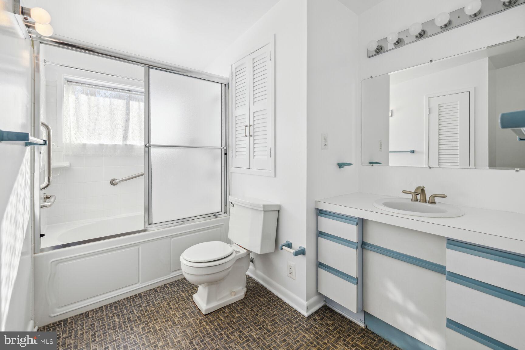 TWINBROOK FOREST - Residential