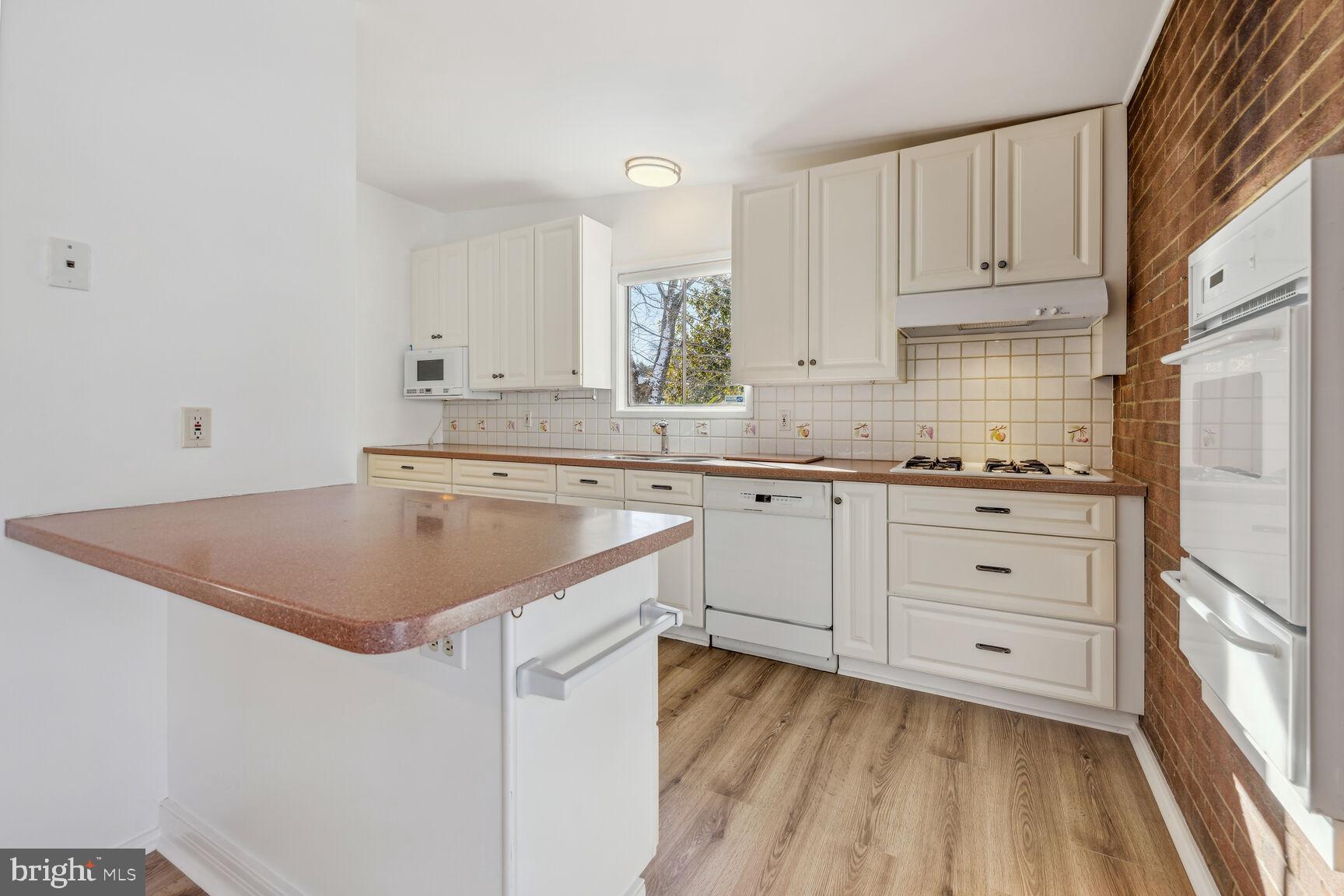 TWINBROOK FOREST - Residential