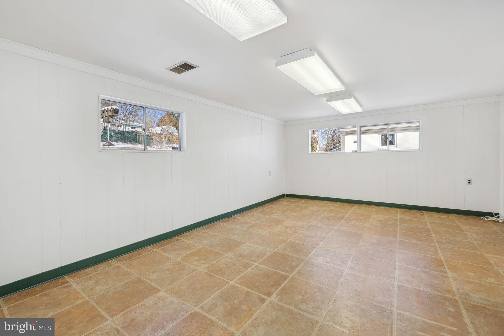 TWINBROOK FOREST - Residential