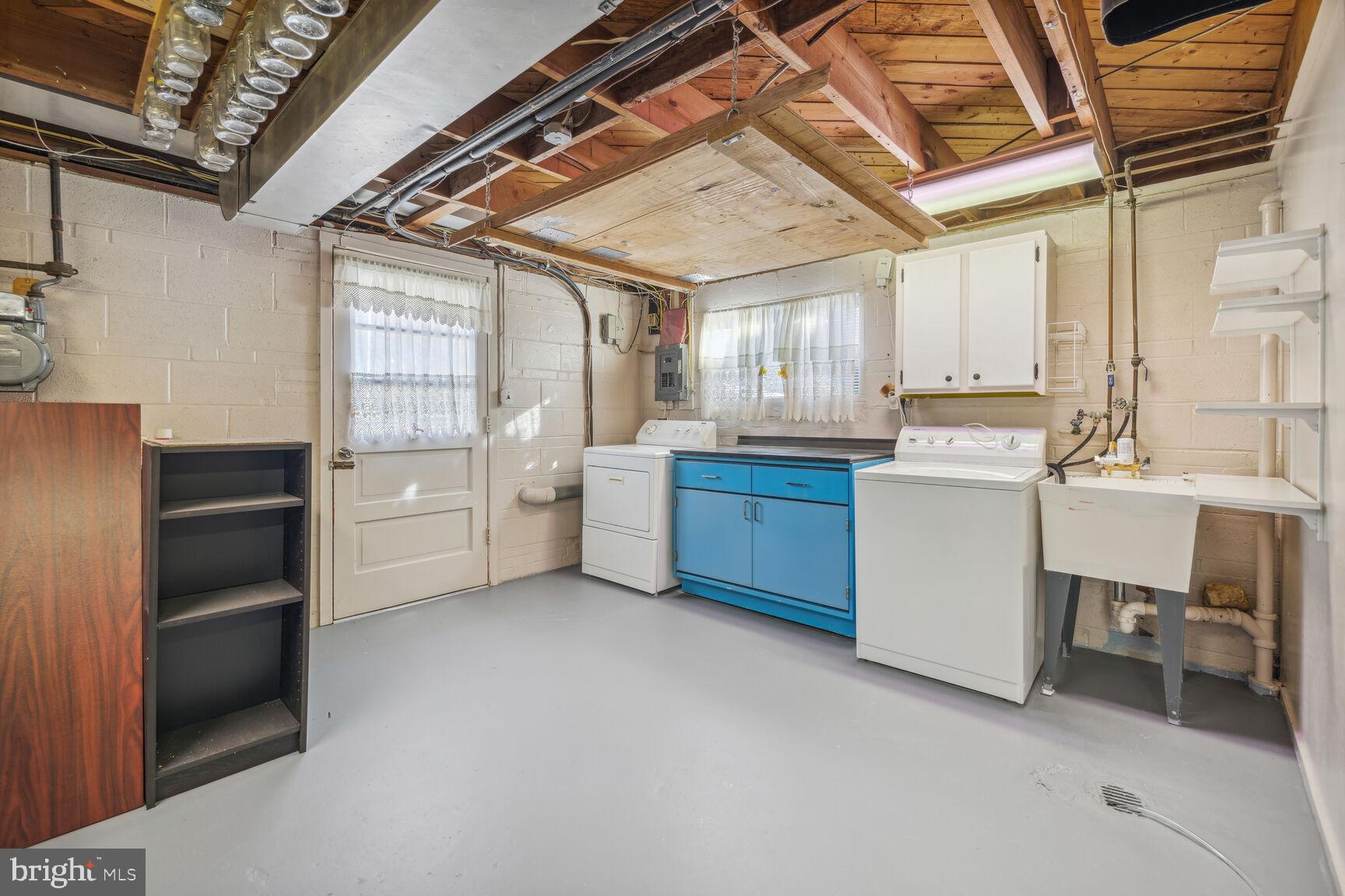 TWINBROOK FOREST - Residential