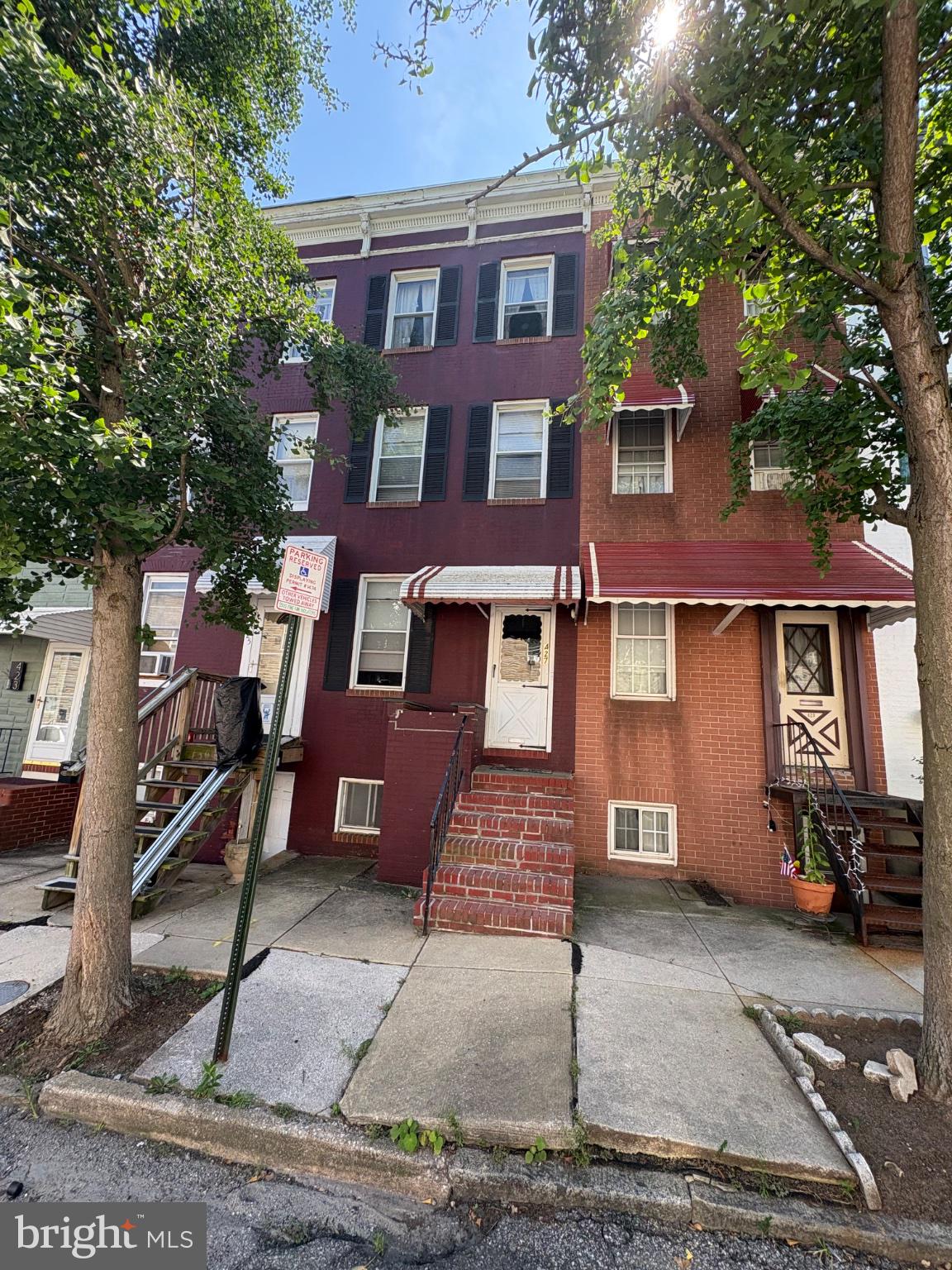 427 W 23RD STREET W