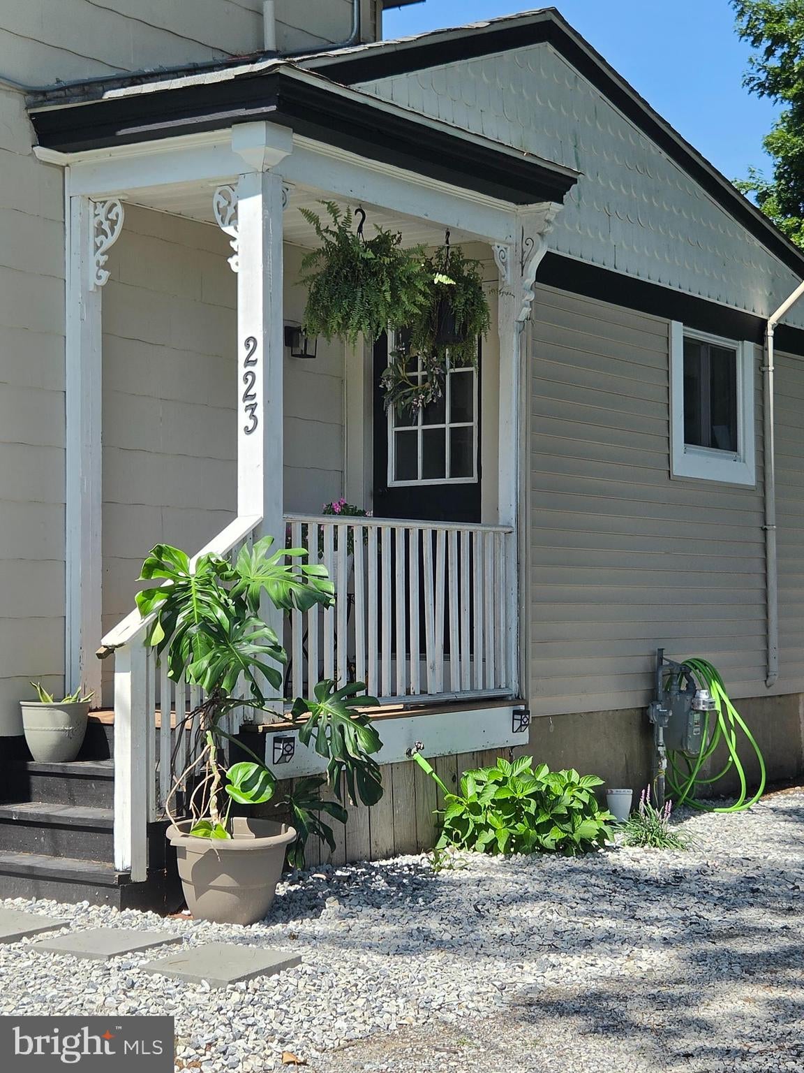 223 CENTER STREET