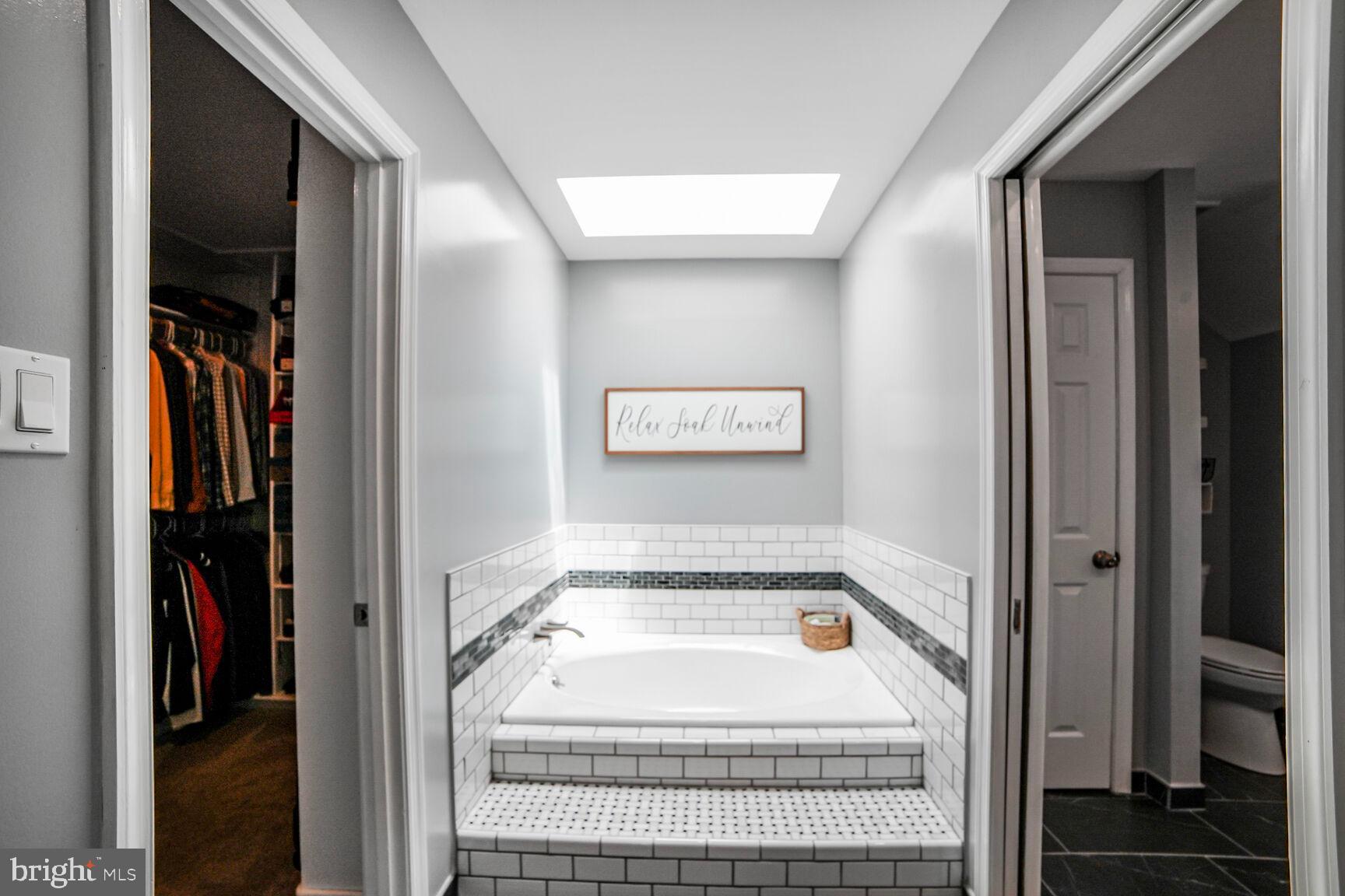 WEST FRIENDSHIP - Residential