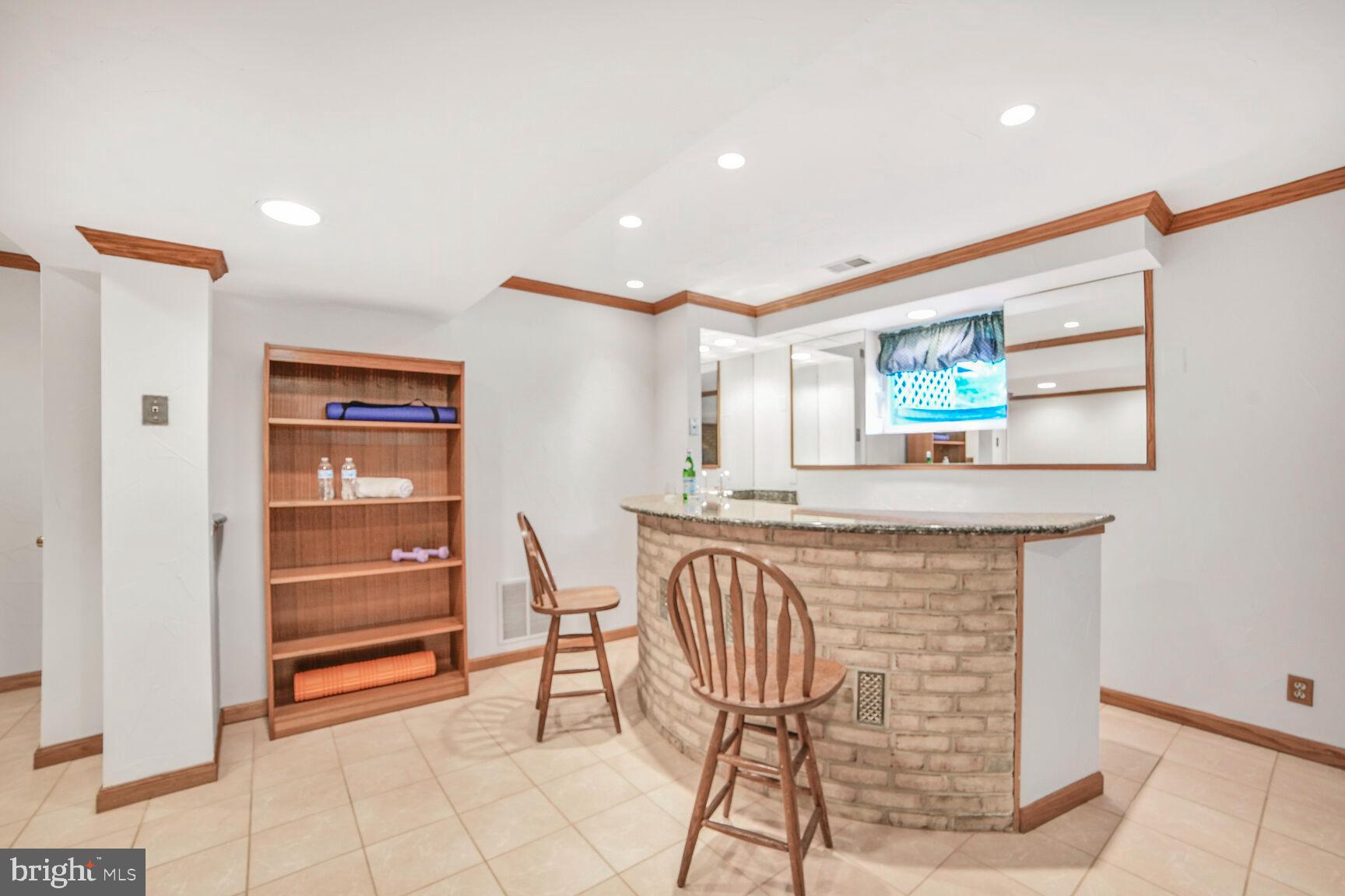 WEST FRIENDSHIP - Residential