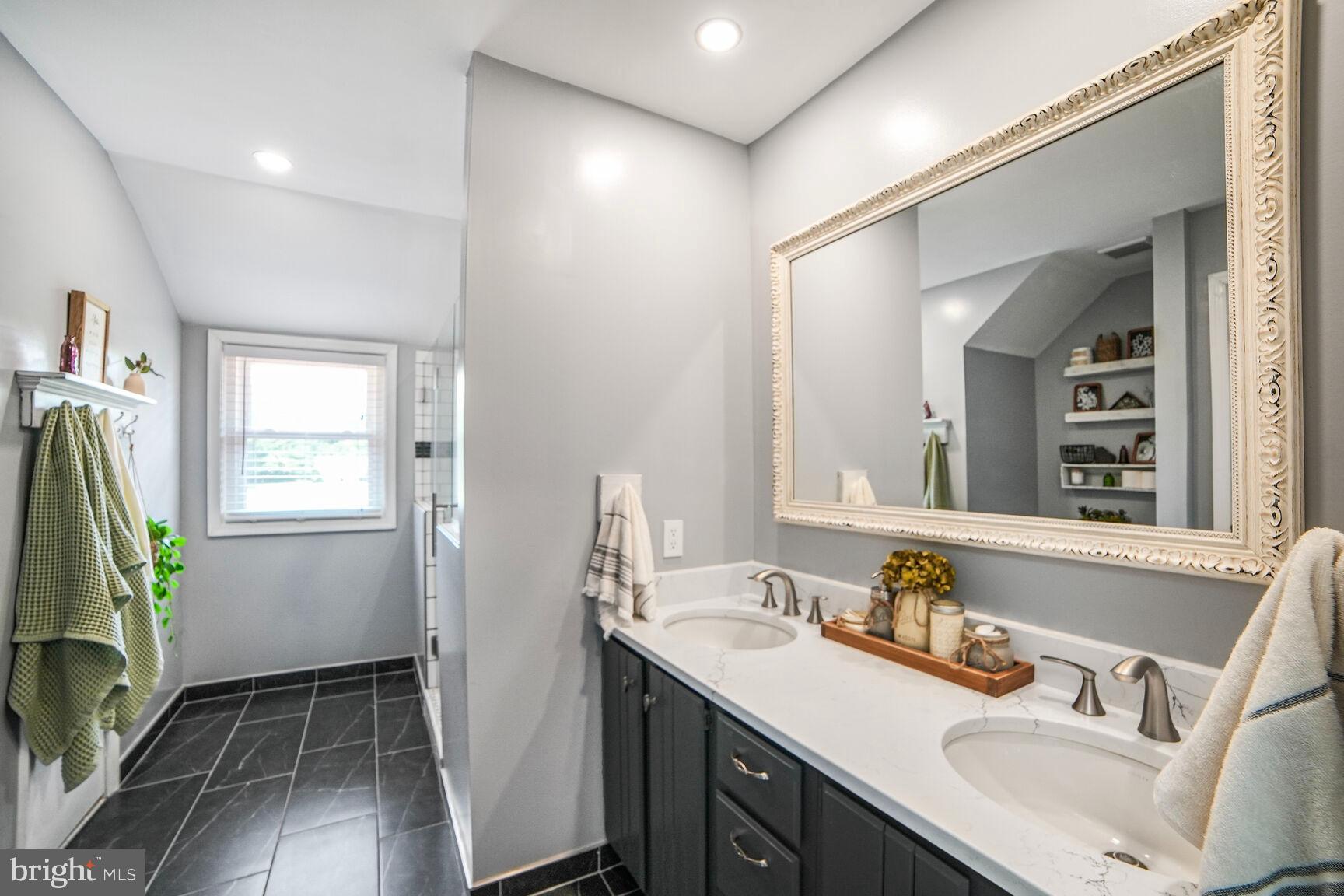 WEST FRIENDSHIP - Residential